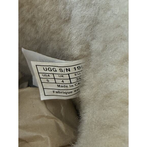 UGG Tall Women's Bailey Button Triplet Chestnut Brown Boots Size 5 - Picture 14 of 14